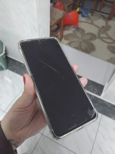 Troco motog23 por iPhone 11