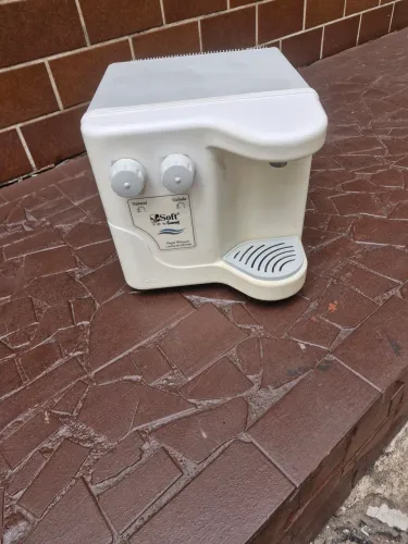 Vendo Filtro Evereste ,água natural e gelada