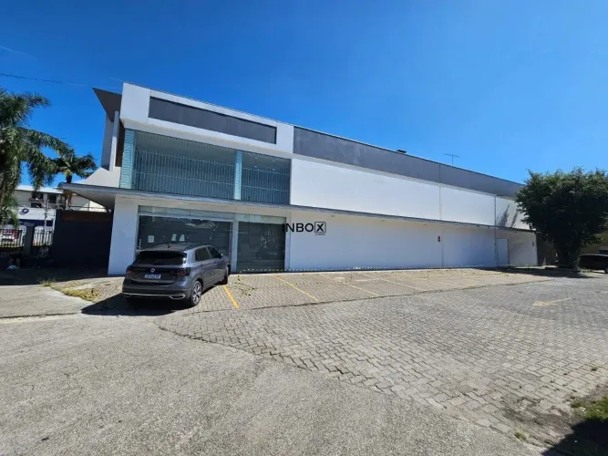 INBOX CIA IMOBILIÁRIA ALUGA SALA TÉRREA COM 240M² PRIVATIVOS NO BAIRRO BOTAFOGO NA CIDADE 