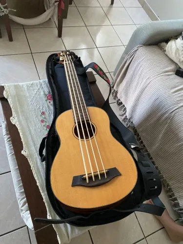*PERFEITO* BAIXO Tagima eletroacústico Modelo Ubass 30 kb elétrico + strap + bag