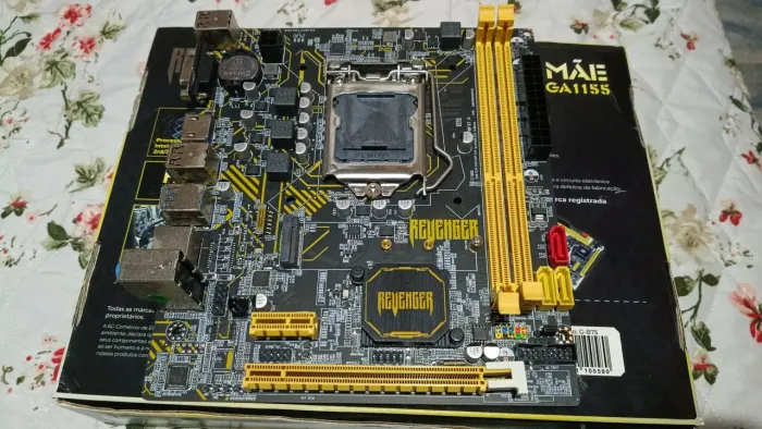 Placa mãe soquete liga 1155 (Revenger)