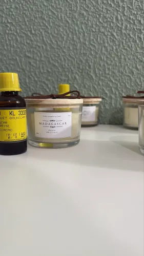 Vela aromática