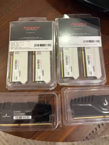 Memória DDR4 4x8gb 3600 + 2x8gb 3200