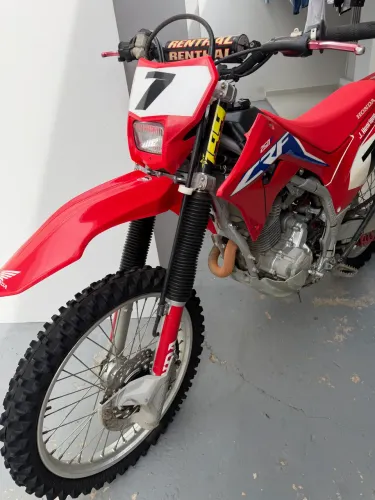 Crf 250F 2021, moto para pessoas exigentes