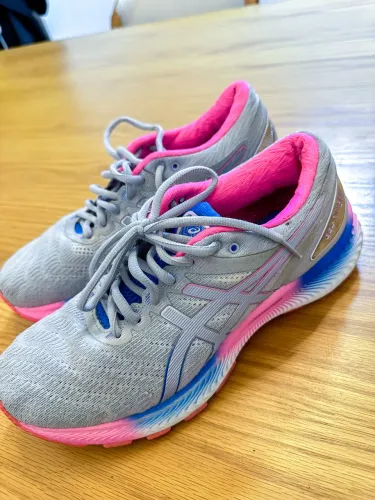 Tênis Asics Gel-Nimbus Cinza/Rosa