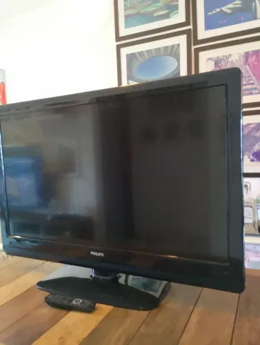 TV 42" LCD FULL HD PHILIPS 