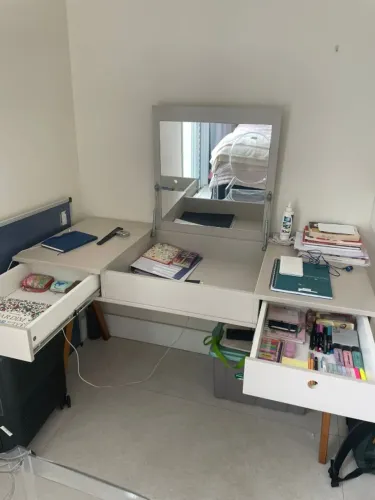 escrivaninha / penteadeira USADA muito Bom estado