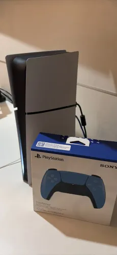 Ps5 slim 825gb c/FIFA26 controle lacrado à parte 