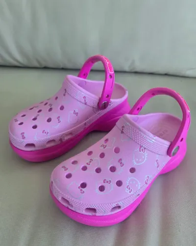 Crocs NOVO original Hello Kitty 34 W5 Lindo
