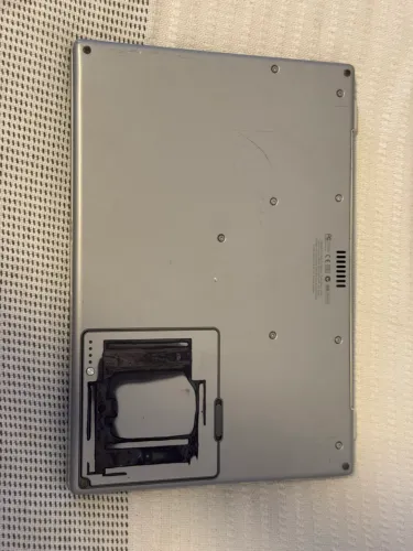 Power Book G4 - Apple
