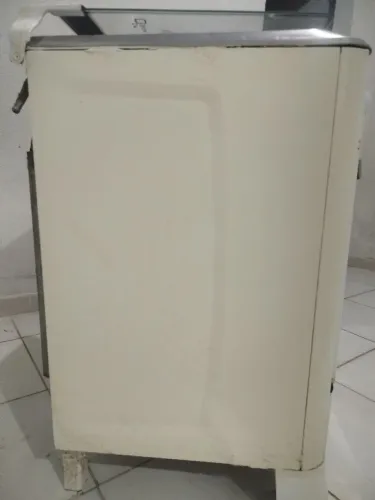 Fogão para desmanche de peças, fogão com avarias.