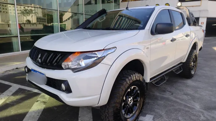 Mitsubishi L200 Triton Sport GLS 2.4 CD Diesel Aut. 2023
