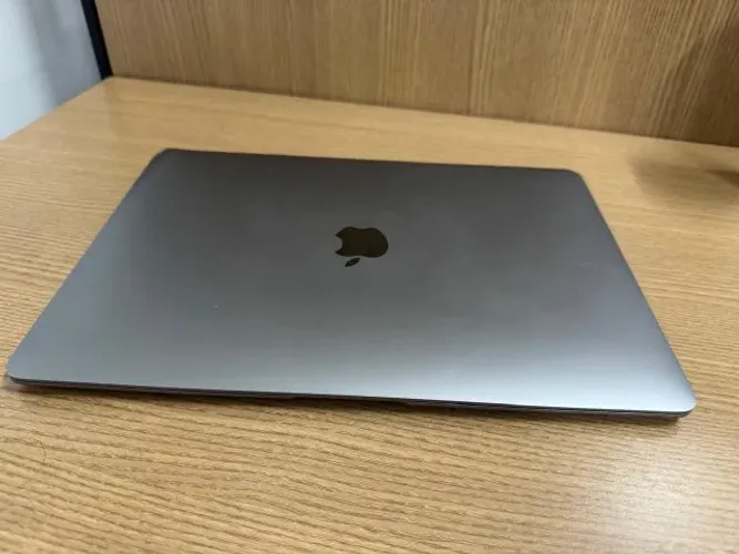 MacBook Air, 2020, 1,1 GHz Intel Core i5 Quad-Core, 8GB, SSD 512