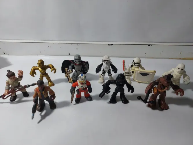 Coleção Bonecos Star Wars e 2 Veículos