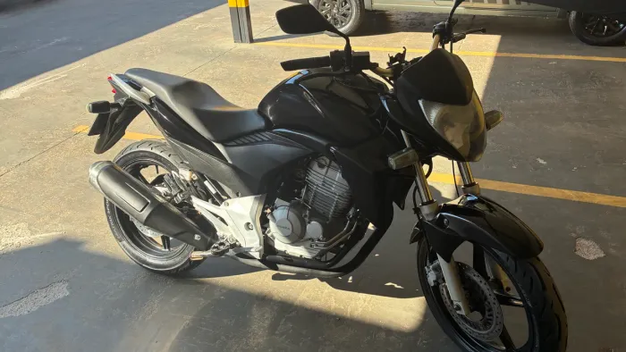 Honda CB 300R 2013 - Cabeçote Trocado + Chicote Novo + Revisão Geral Feita!