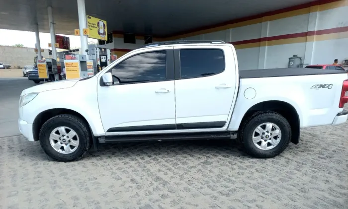 Chevrolet S10 Pick-up LT 2.8 TDI 4X4 CD Diesel 2015