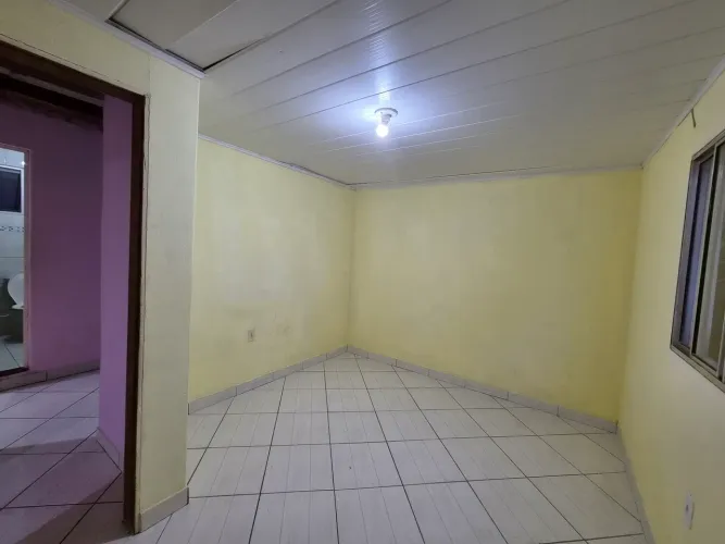 Alugo Casa