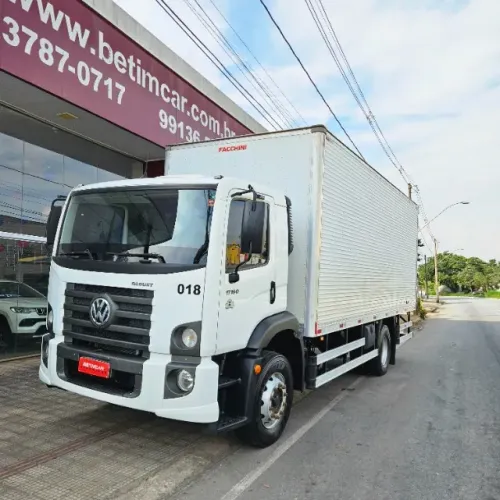 17190 Toco  4x2 Diesel 2023 Branco Baú 
