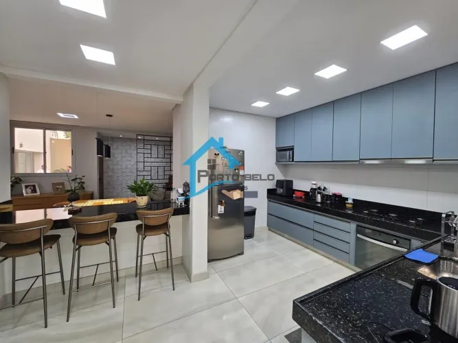 Casa em Condomínio para Venda em Contagem, Centro, 4 dormitórios, 2 suítes, 3 banheiros, 4