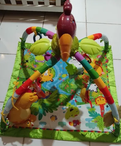 tapete de atividades fisher price floresta tropical