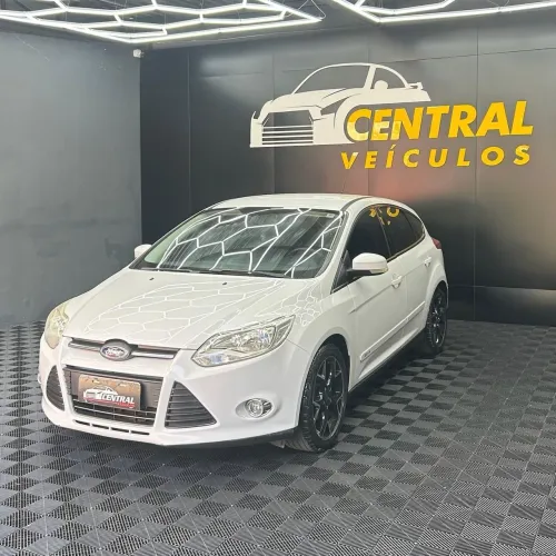 Ford Focus 1.6 S/1.6 SE Flex 16V 5P AUT 2015