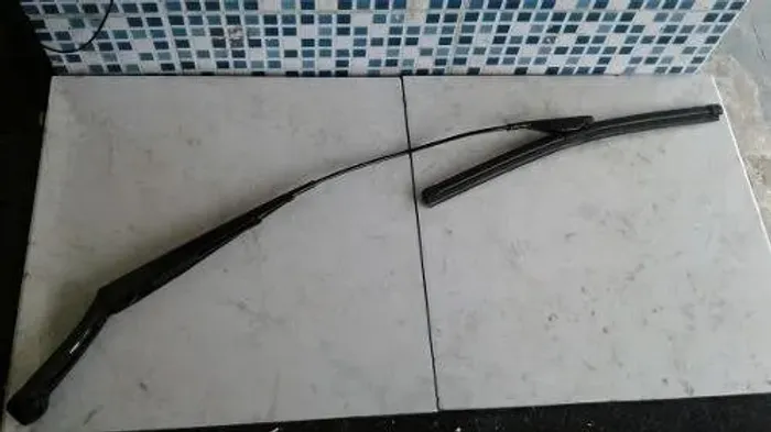 Braço Com Palheta Limpador L/direito Ford Ka 2015 Orig  5466 Direito