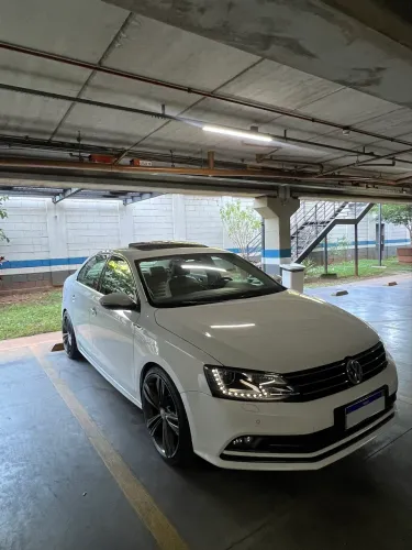 Volkswagen Jetta Highline 2.0 TSI 16V 4P Tiptronic 2017