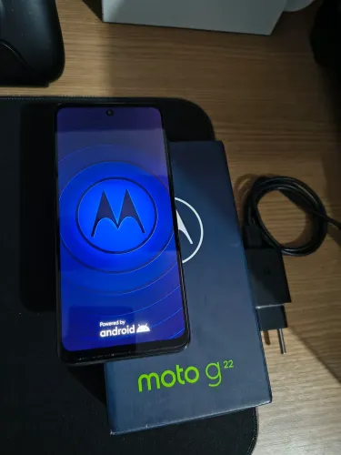 Celular Motorola G22 super conservado
