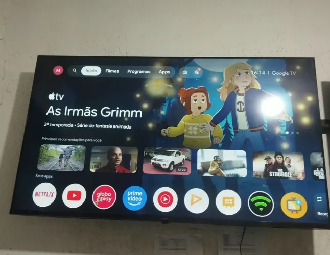 Tv FHILIPS de 50 polegada semi-nova smart e Android pra vender