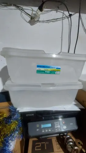 Caixas organizadoras e utensílios