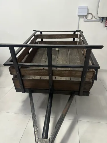 Carrocinha emplacada 