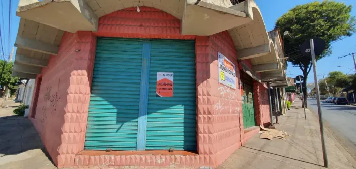 Loja / Salão / Ponto Comercial para alugar em Belo Horizonte, no bairro Pindorama