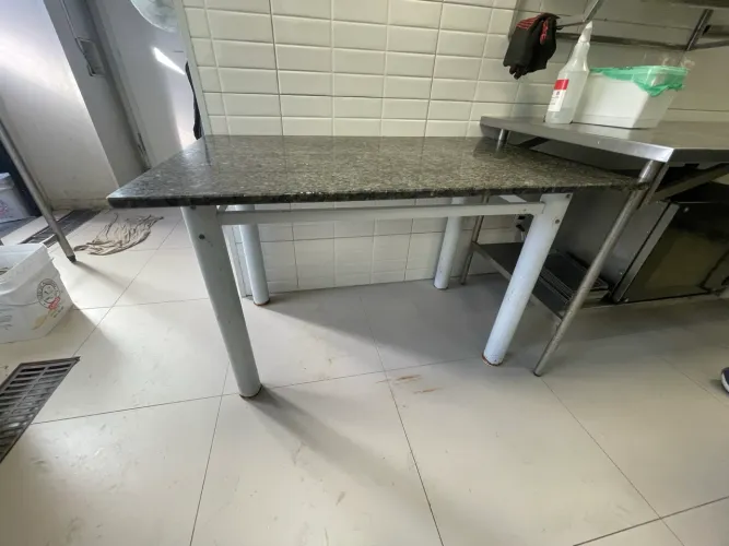 Mesa Granito Retangular 6 lugares