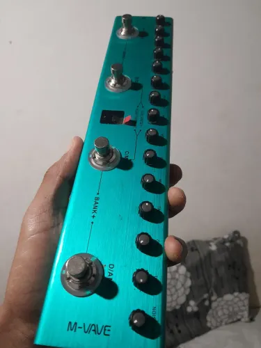 Pedaleira TankG para guitarra
