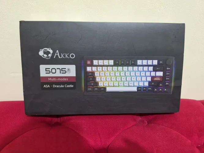 Teclado Mecânico sem fio 2.4 Akko 5075B Plus Drácula impecável