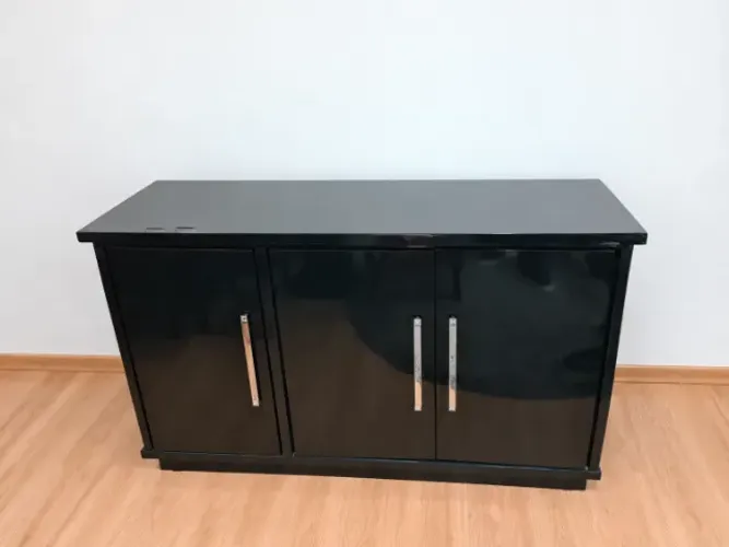 OPORTUNIDADE: Sala de Jantar Completa com Mesa, 6 Cadeiras e Balcão Laqueado