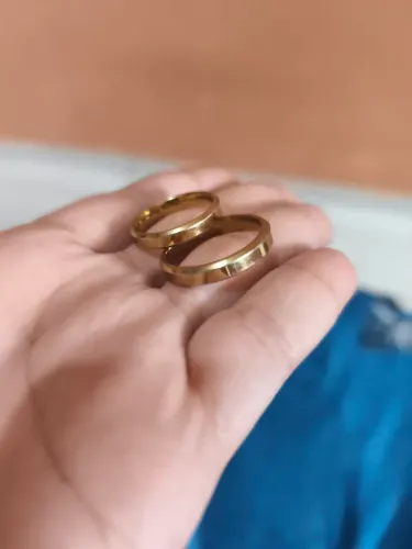 Aliança semi nova