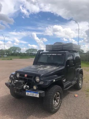 Troller T-4 4X4 3.0 TB Int. Cap. Rígida Diesel 2009