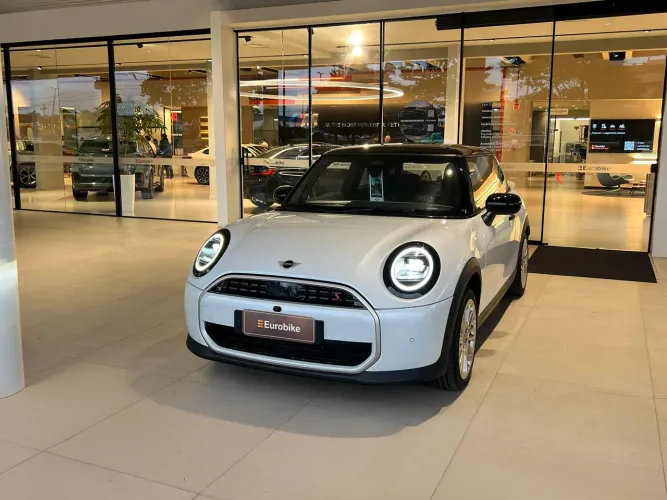 Mini Cooper 1.5 12V Twinpower Gasolina TOP 2P Steptronic 2025