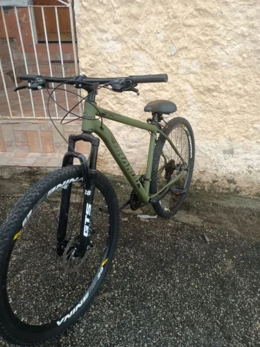 VENDE-SE BICICLETA