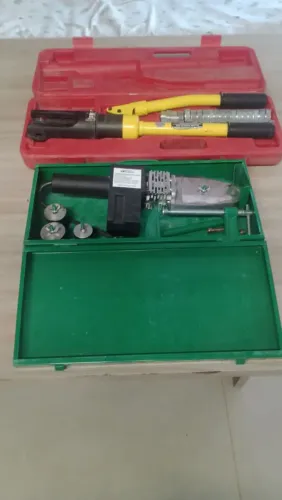 Vendo alicate de pressão e uma termofusora para cano ppr água quente 