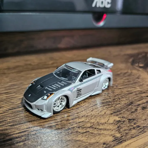 Miniatura 350Z Jada Tunerz 1/64