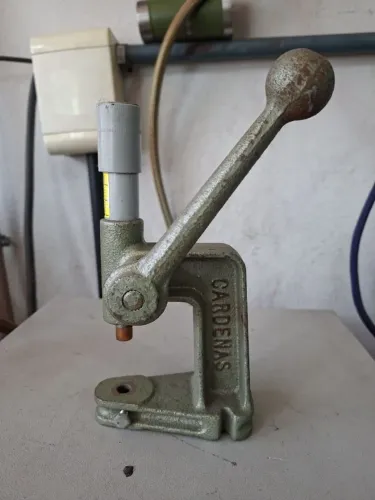 Balancim Cardenas 100 Manual Para Aplicar Botões Rebites Etc