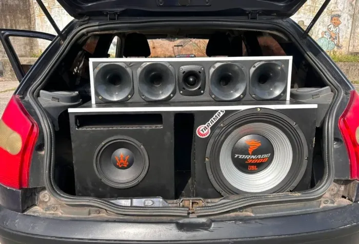 Som automotivo completo - JBL Tornado 3000, Taramps, Stetsom e bateria (Ler Descrição)