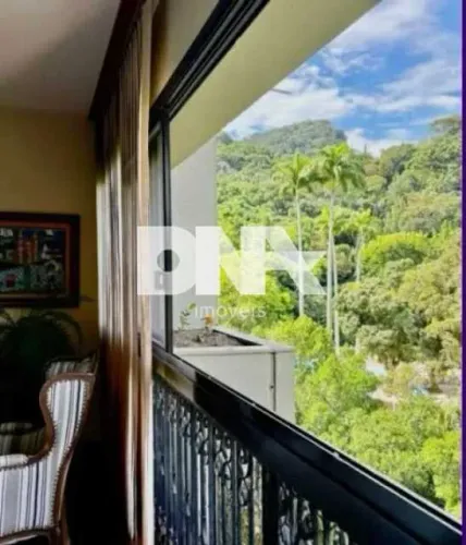 Apartamento : / Residencial / Gávea