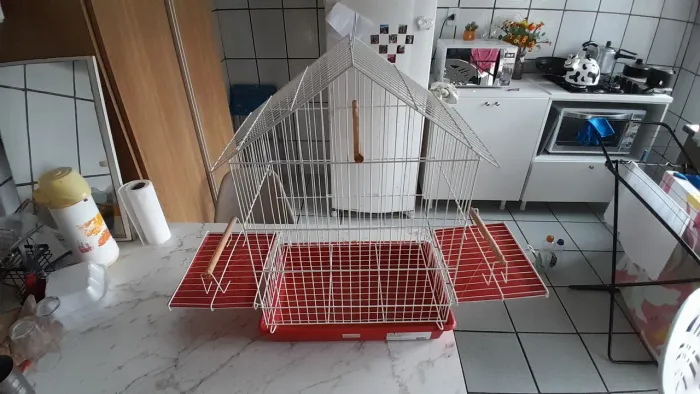 Gaiola para calopsita 200 reais
