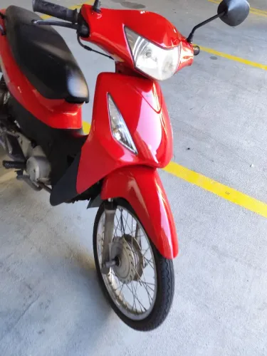 Honda Biz 125 ES 2010 Vermelha ( pouco rodada)