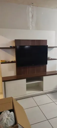 Estante de sala