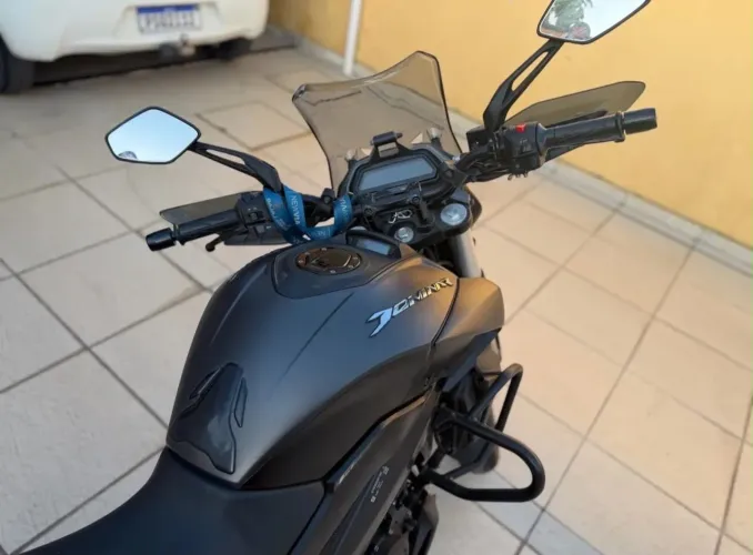 BAJAJ DOMINAR 400 2025