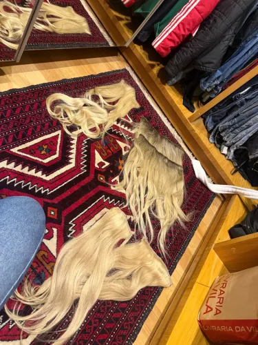 Mega Hair loiro humano
